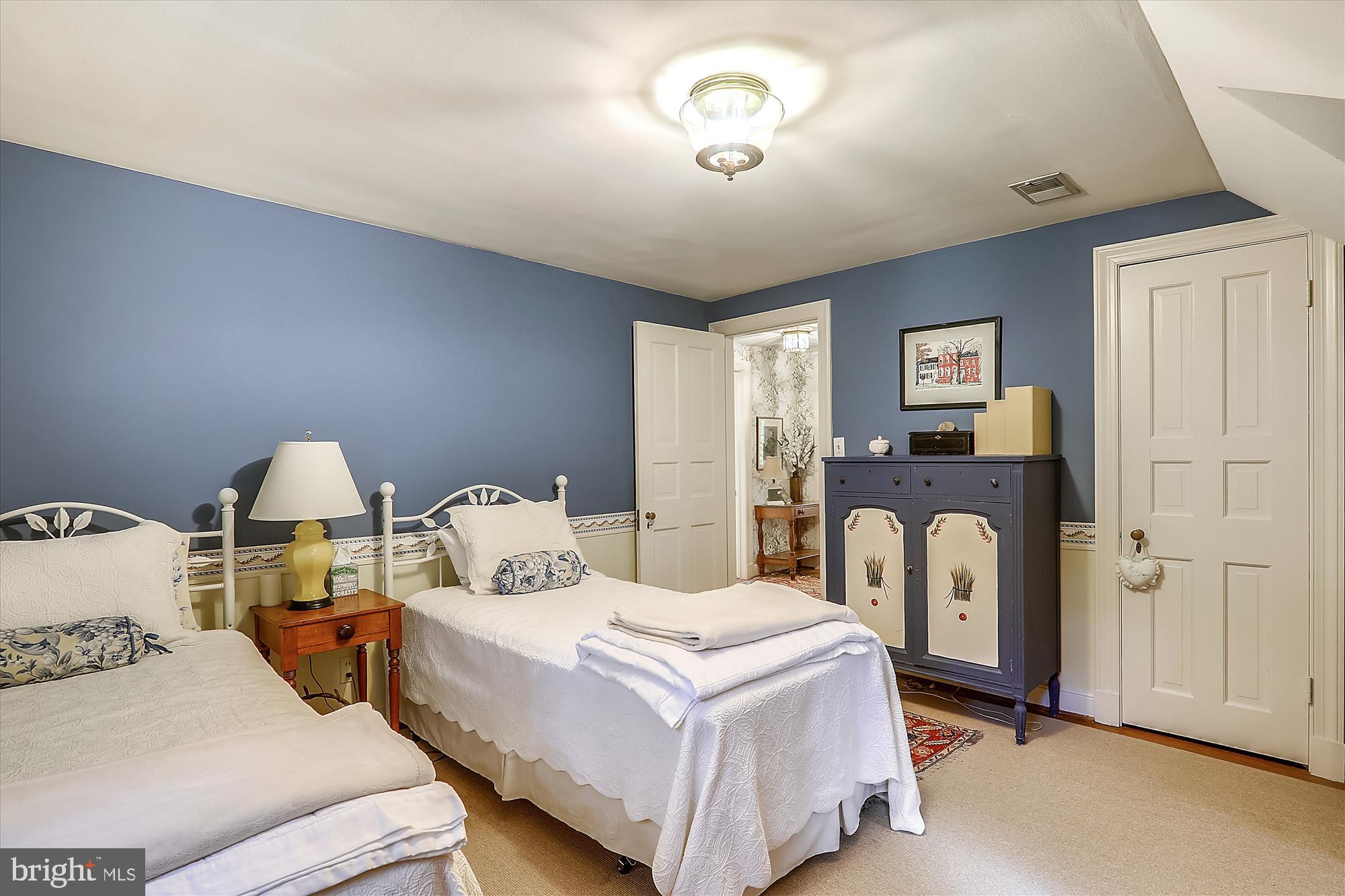 5620 Lambeth Road Bethesda, MD 20814 - Photo 30 of 67 Gallery Image 30