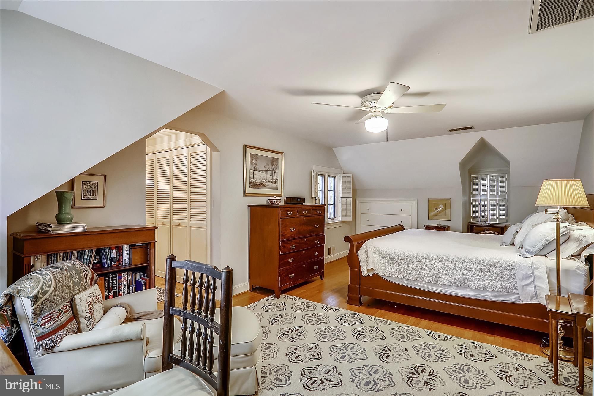 5620 Lambeth Road Bethesda, MD 20814 - Photo 32 of 67 Gallery Image 32