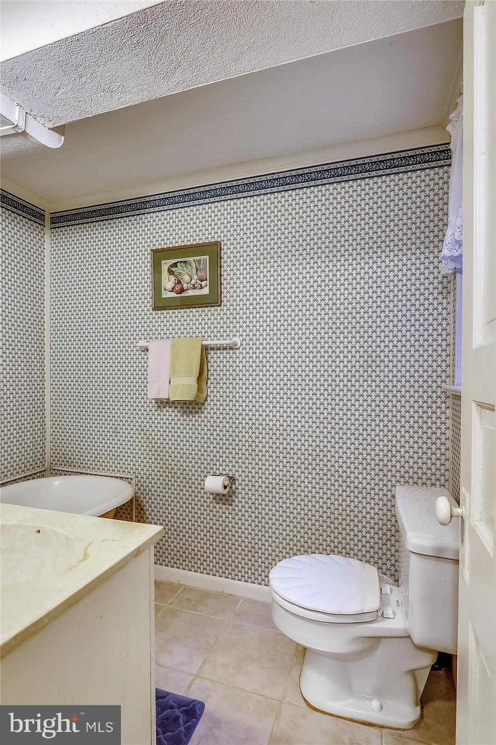 5620 Lambeth Road Bethesda, MD 20814 - Photo 40 of 67 Gallery Image 40