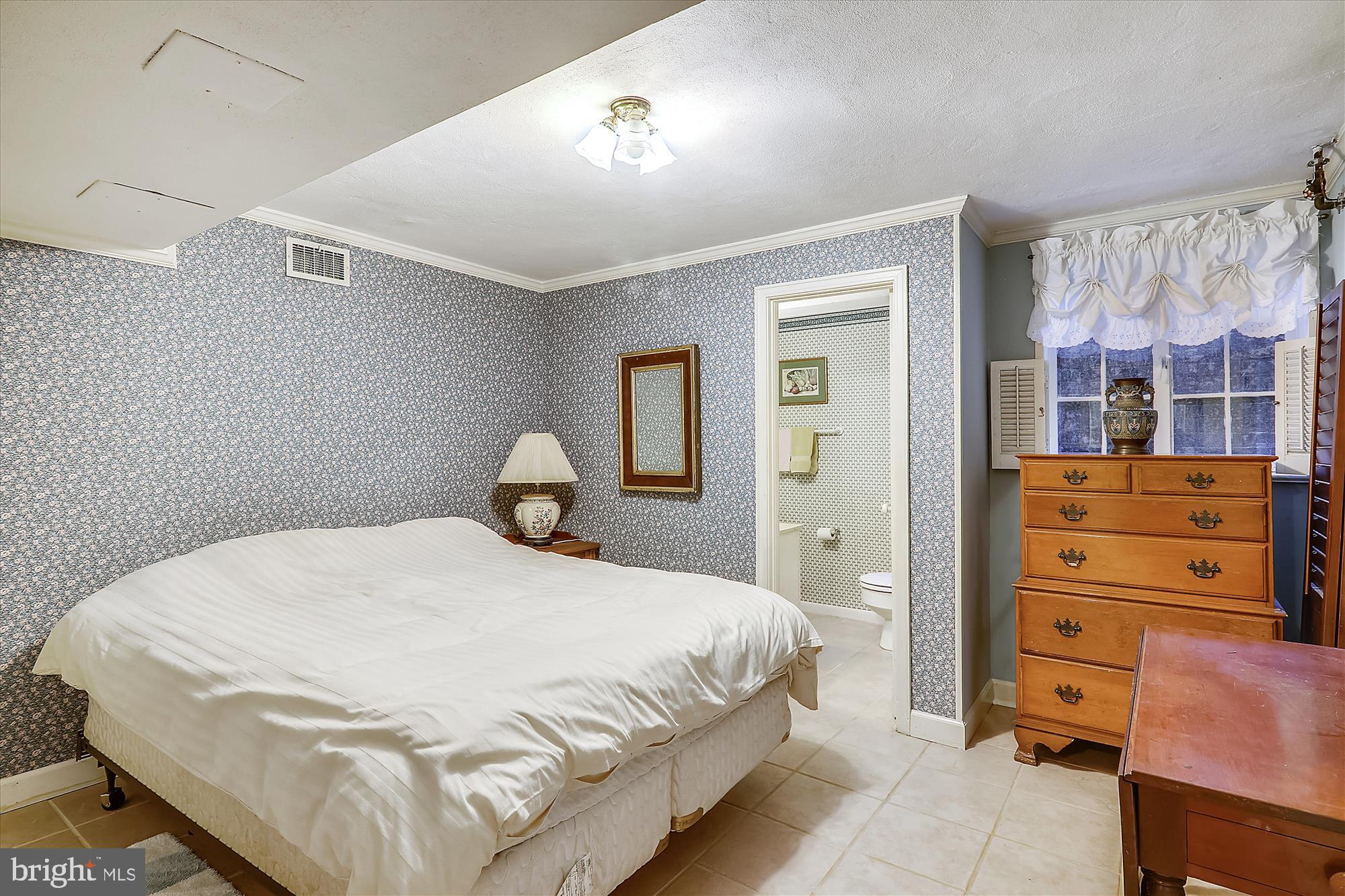 5620 Lambeth Road Bethesda, MD 20814 - Photo 41 of 67 Gallery Image 41