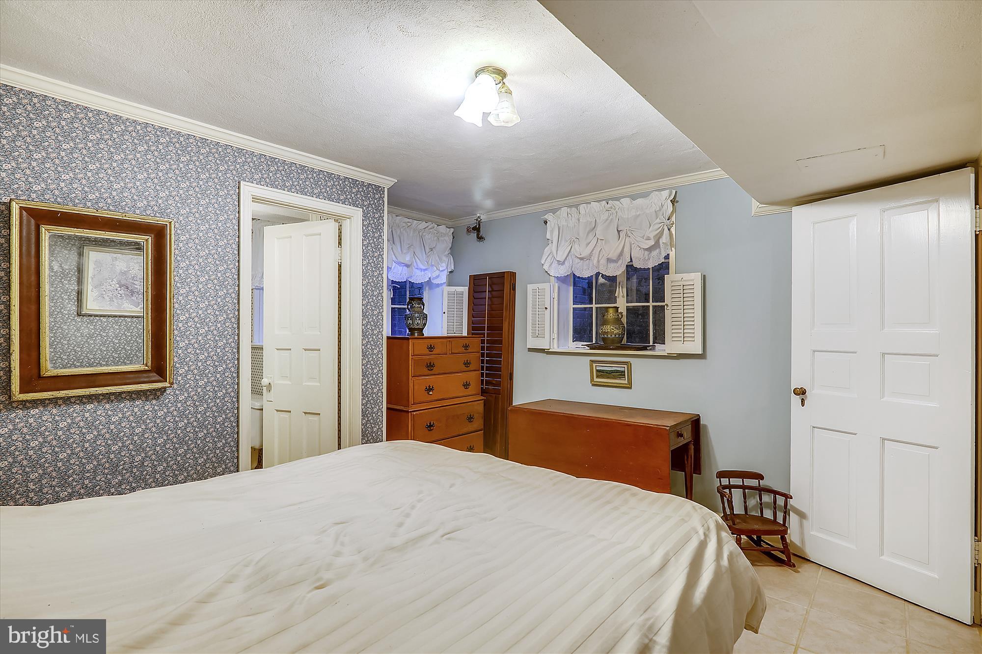 5620 Lambeth Road Bethesda, MD 20814 - Photo 42 of 67 Gallery Image 42