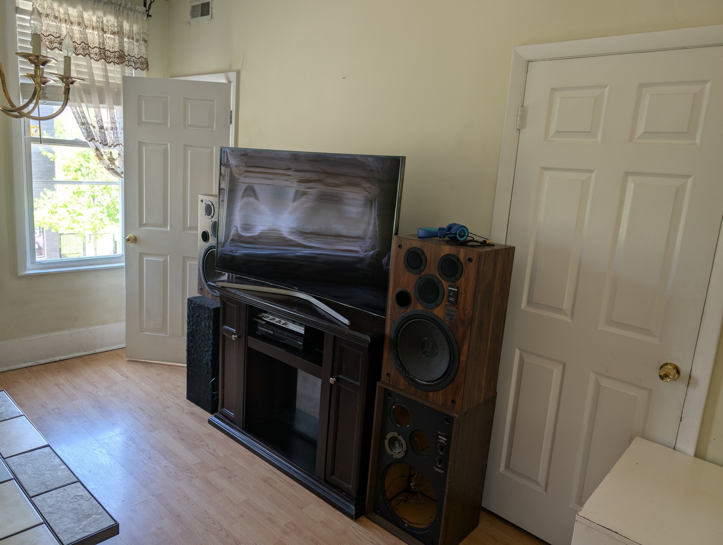 3233 South Morgan Street Chicago, IL 60608 - Photo 12 of 14 a utility room with dryer and washer