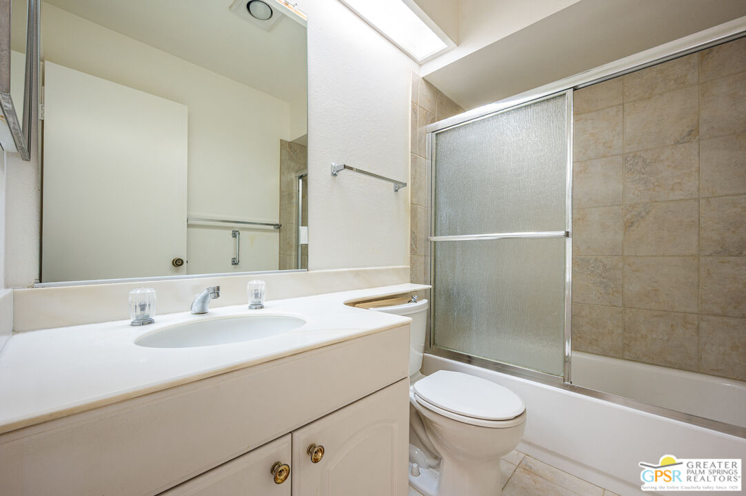 845 East Arenas Road Palm Springs, CA 92262 - Photo 23 of 41
