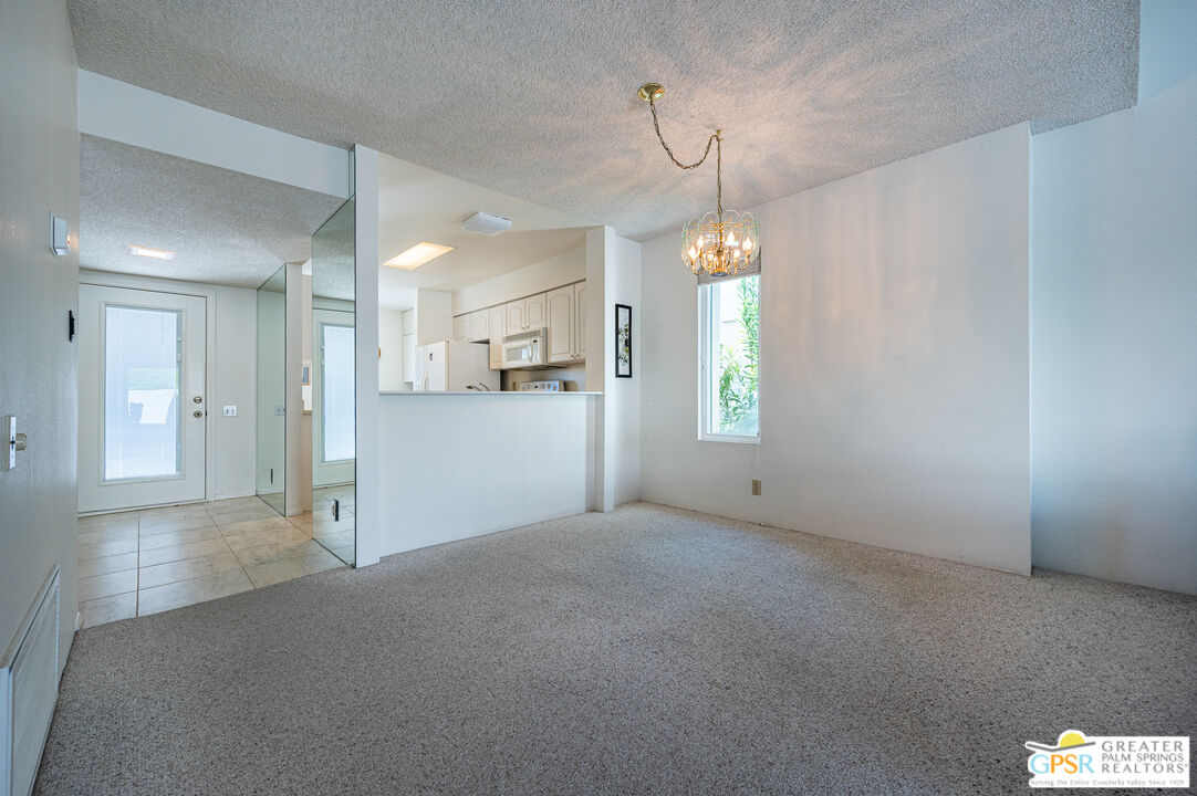 845 East Arenas Road Palm Springs, CA 92262 - Photo 32 of 41
