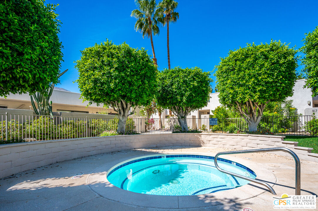 845 East Arenas Road Palm Springs, CA 92262 - Photo 38 of 41