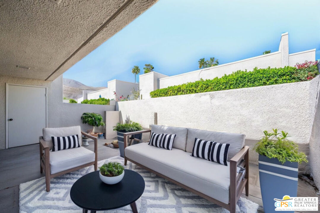845 East Arenas Road Palm Springs, CA 92262 - Photo 7 of 41
