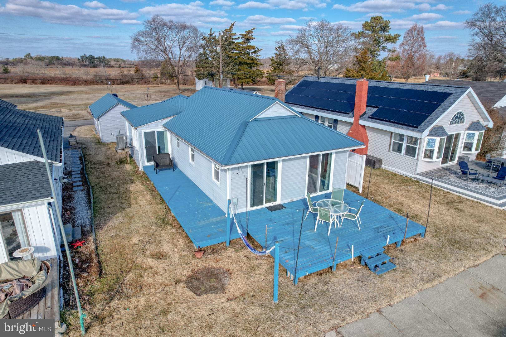 10 South New Road Middletown, DE 19709 - Photo 10 of 42 Large deck with waterfront views