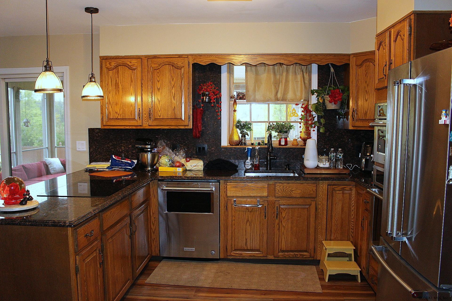 228 Riverview Road Rexford, NY 12148 - Photo 9 of 45 Photo 9