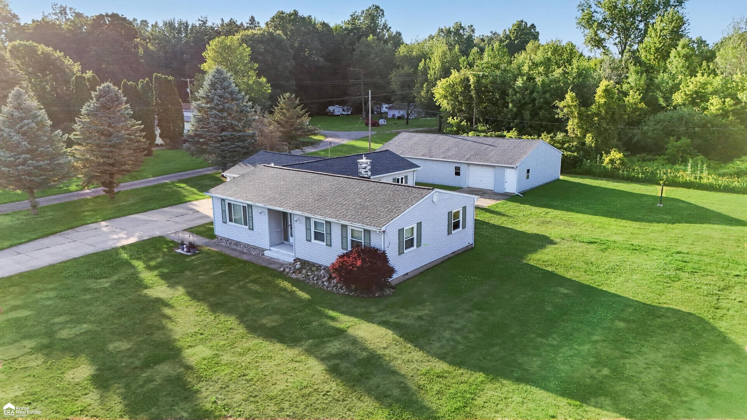 5293 Cole Road Bancroft, MI 48414 - Photo 1 of 55
