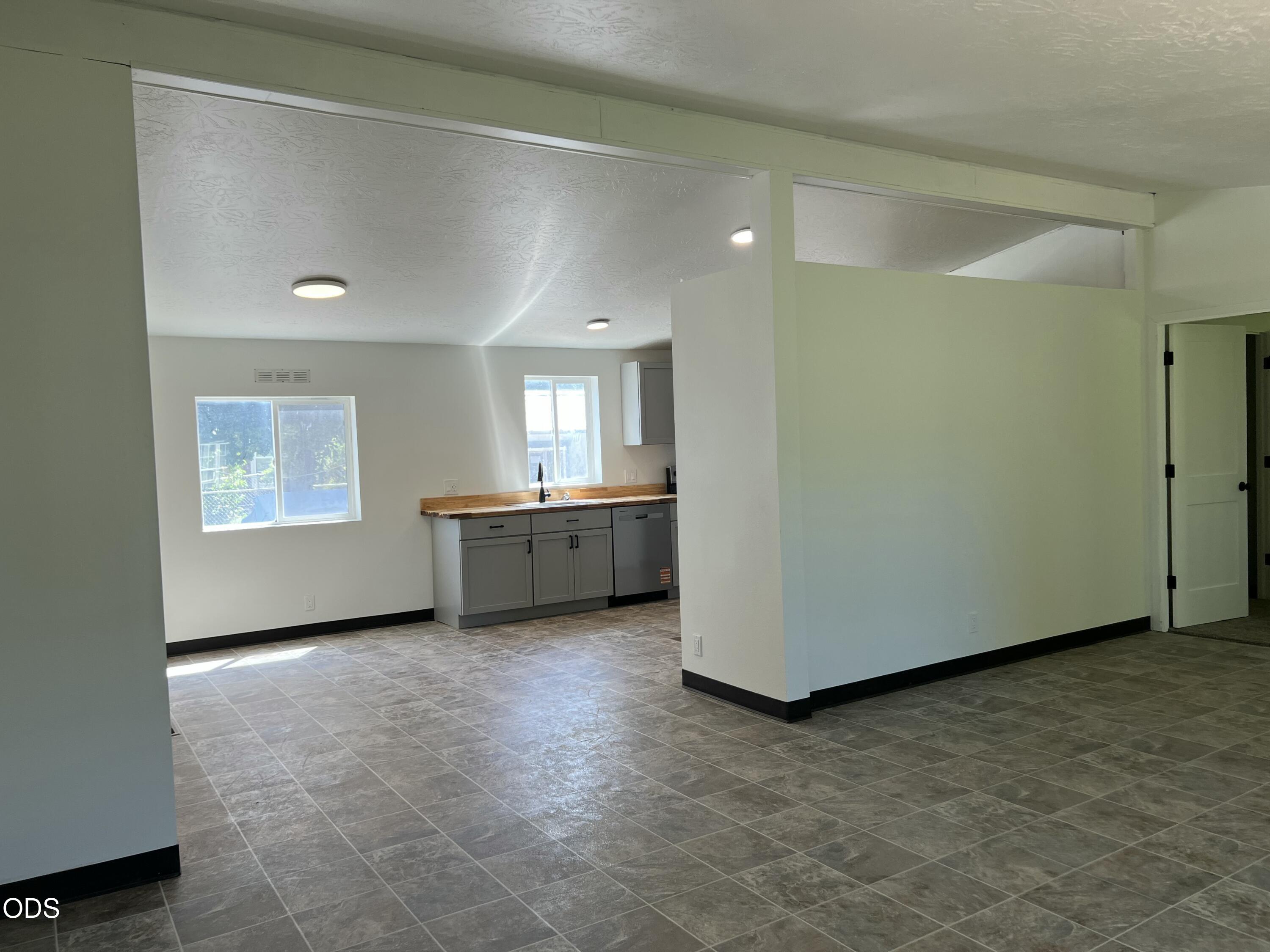 424 4th Street Metolius, OR 97741 - Photo 10 of 25