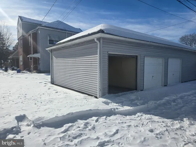 $100 | 115 Diamond Street, Unit GARAGE, Reading, PA 19607