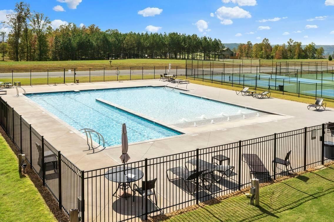 0 Crockett Pointe Point Jasper, TN 37347 - Photo 32 of 37 a view of a patio with chairs