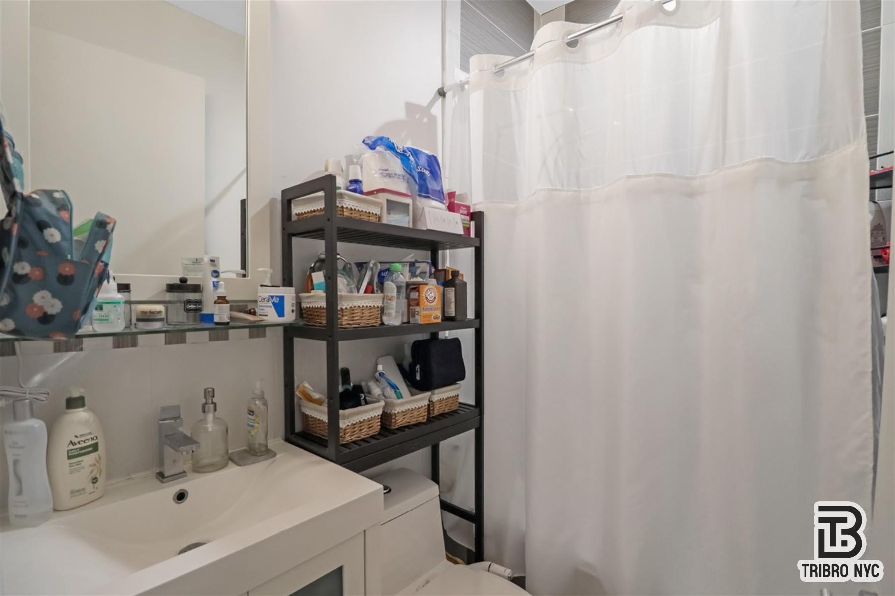 34-62 10th Street, Unit 3 Queens, NY 11106 - Photo 2 of 6 Photo 2
