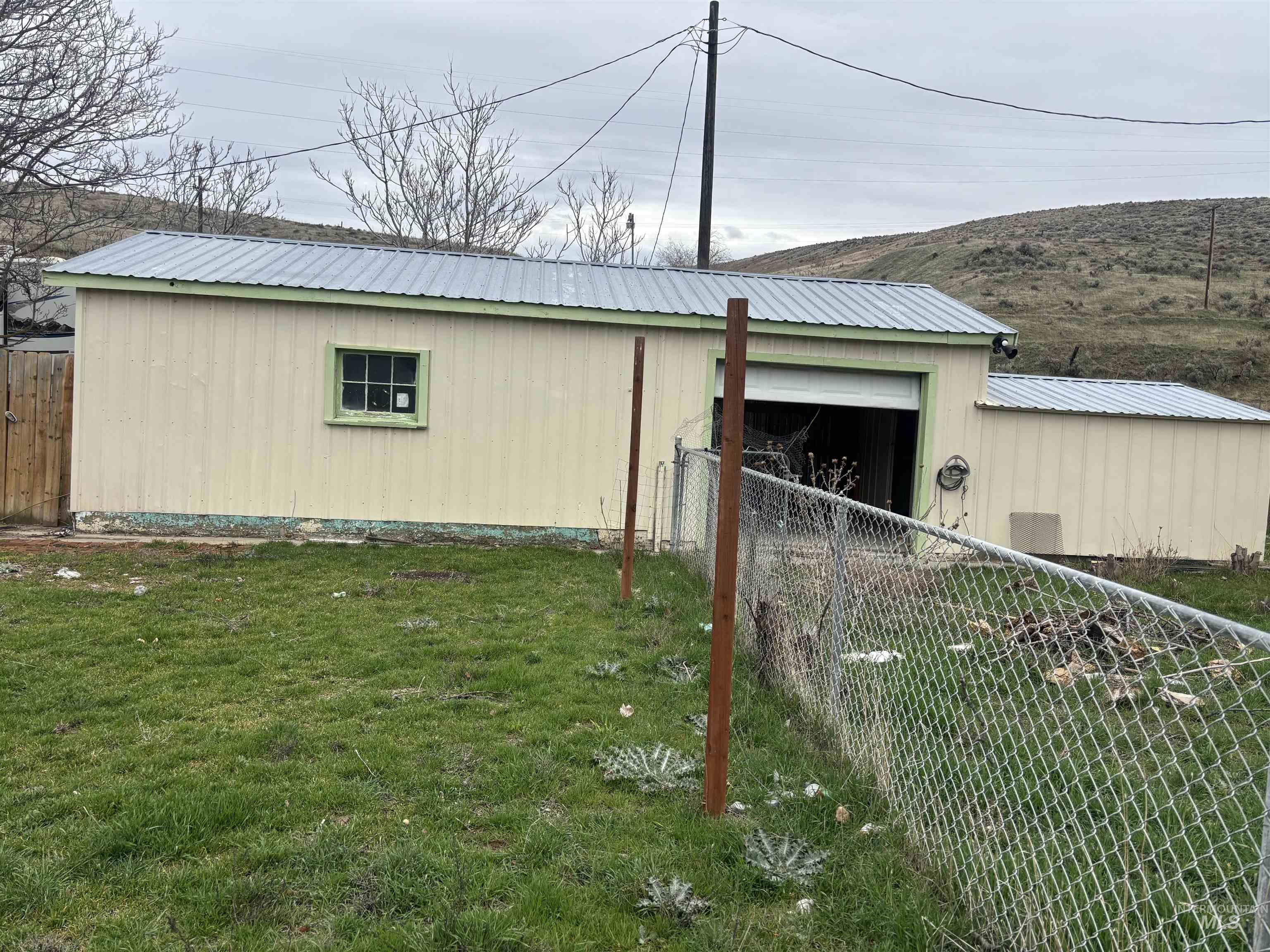 645 3rd Street East Huntington, OR 97907 - Photo 8 of 35