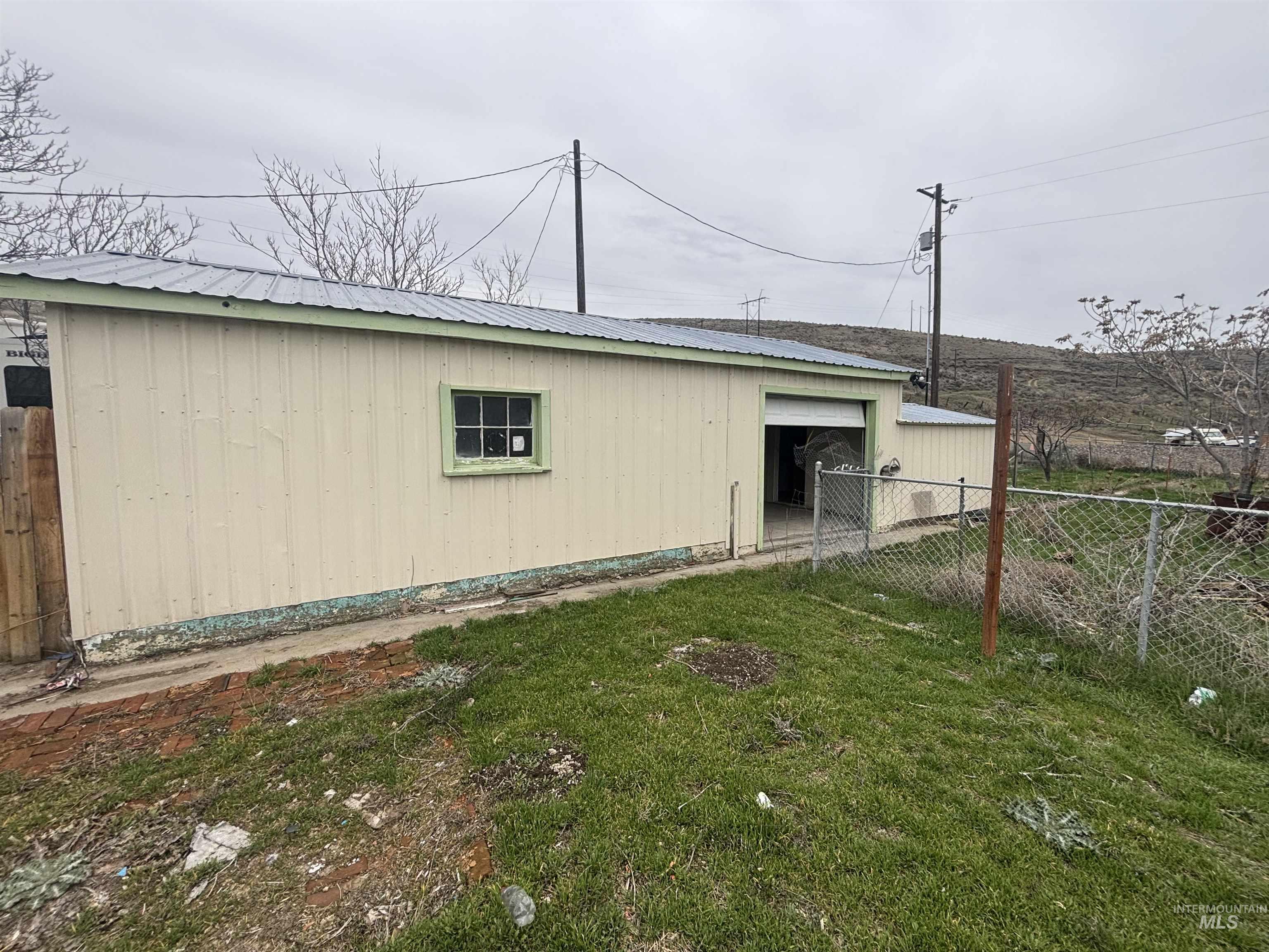 645 3rd Street East Huntington, OR 97907 - Photo 9 of 35