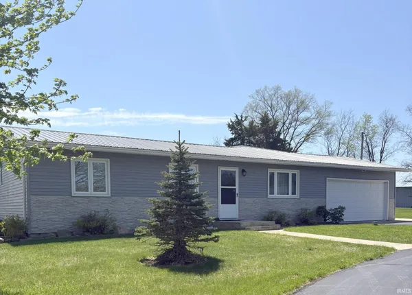 $300,000 | 2770 East 300 North, Bluffton, IN 46714