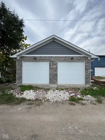 $1,750 | 2145 Columbia Avenue, Indianapolis, IN 46202