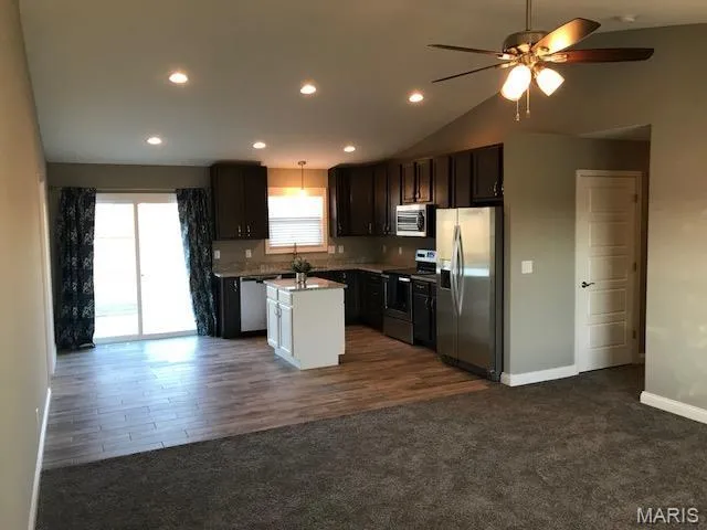 $1,800 | 411 Split Rail Drive, Wright City, MO 63390