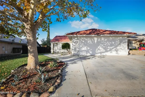 $389,990 | 3649 Scherer Drive, Rosamond, CA 93560