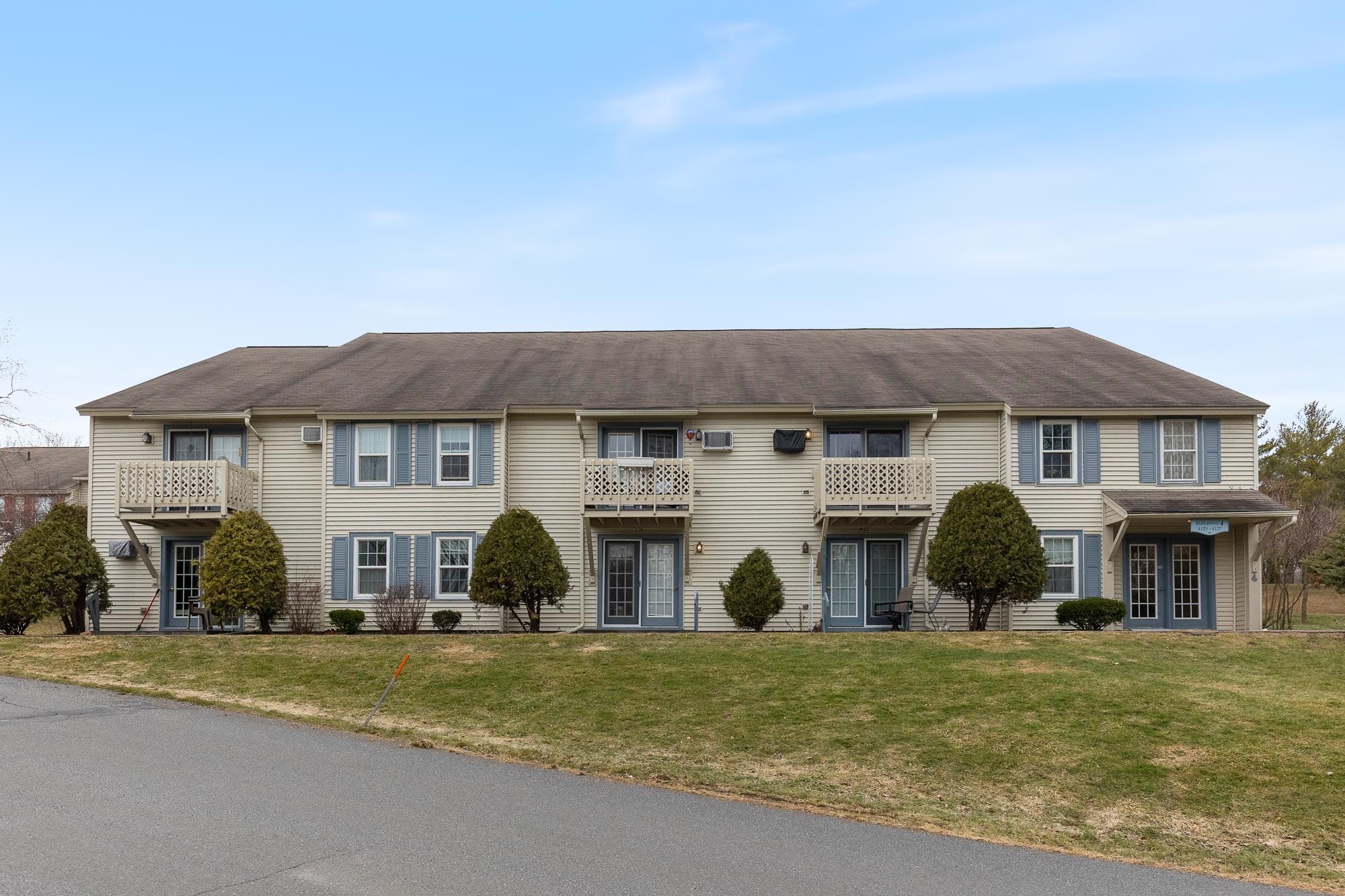 4230 The Terraces Shelburne, VT 05482 - Photo 4 of 31