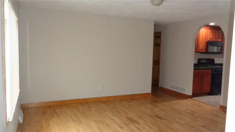 1417 Airport Road Vandergrift, PA 15690 - Photo 9 of 15