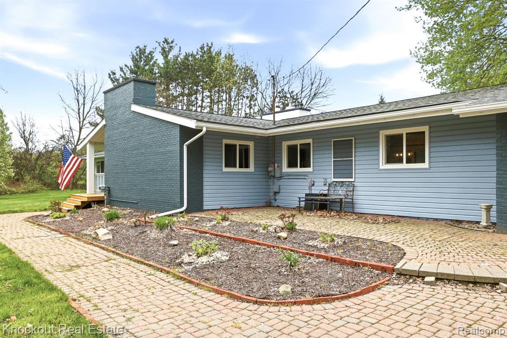 12452 Canada Road Birch Run, MI 48415 - Photo 6 of 78