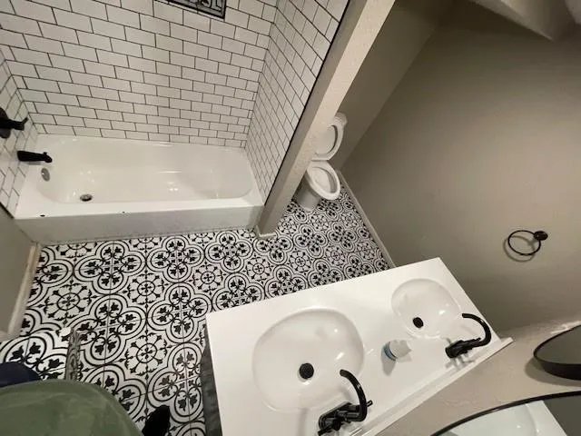 $79,900 | 805 South Hardy Avenue, Independence, MO 64053