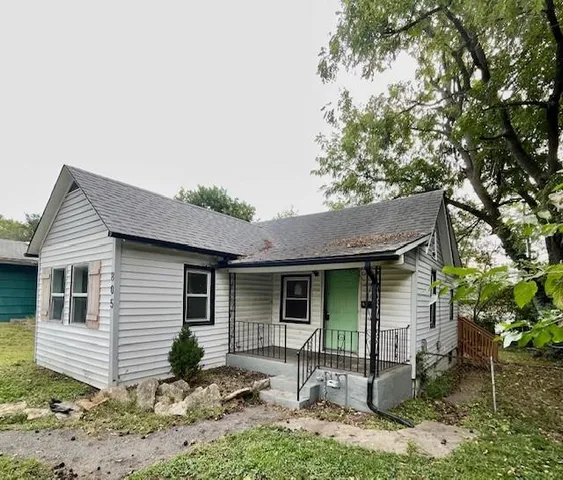 $79,900 | 805 South Hardy Avenue, Independence, MO 64053