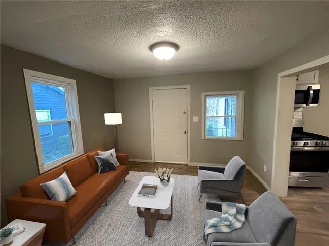 $79,900 | 805 South Hardy Avenue, Independence, MO 64053