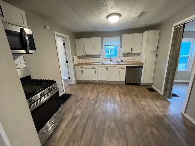 $79,900 | 805 South Hardy Avenue, Independence, MO 64053