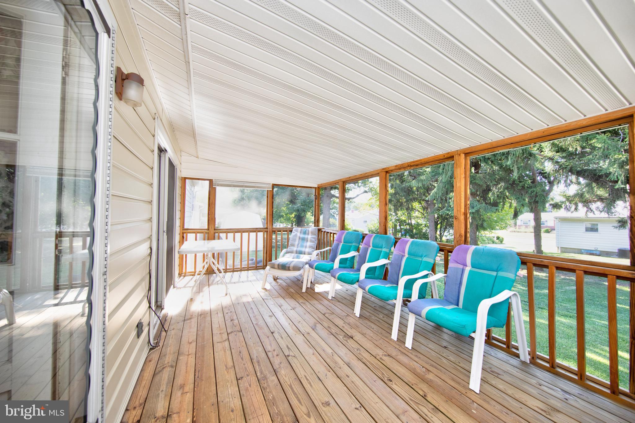 6119 Deerbrook Road Baltimore, MD 21228 - Photo 13 of 28 Beautiful screened in porch