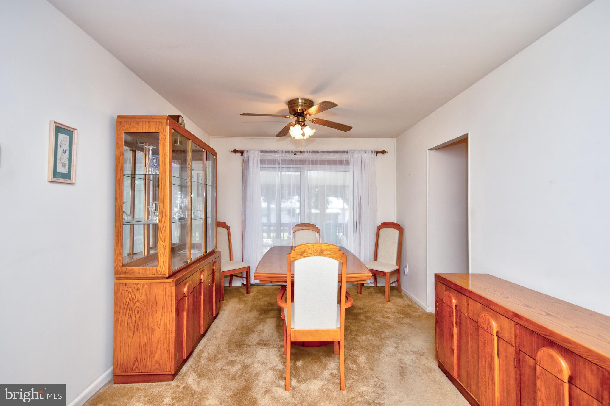 6119 Deerbrook Road Baltimore, MD 21228 - Photo 7 of 28 Dining room