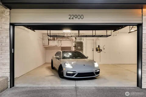 $1,529,998 | 22900 101st Avenue Southeast, Woodinville, WA 98077