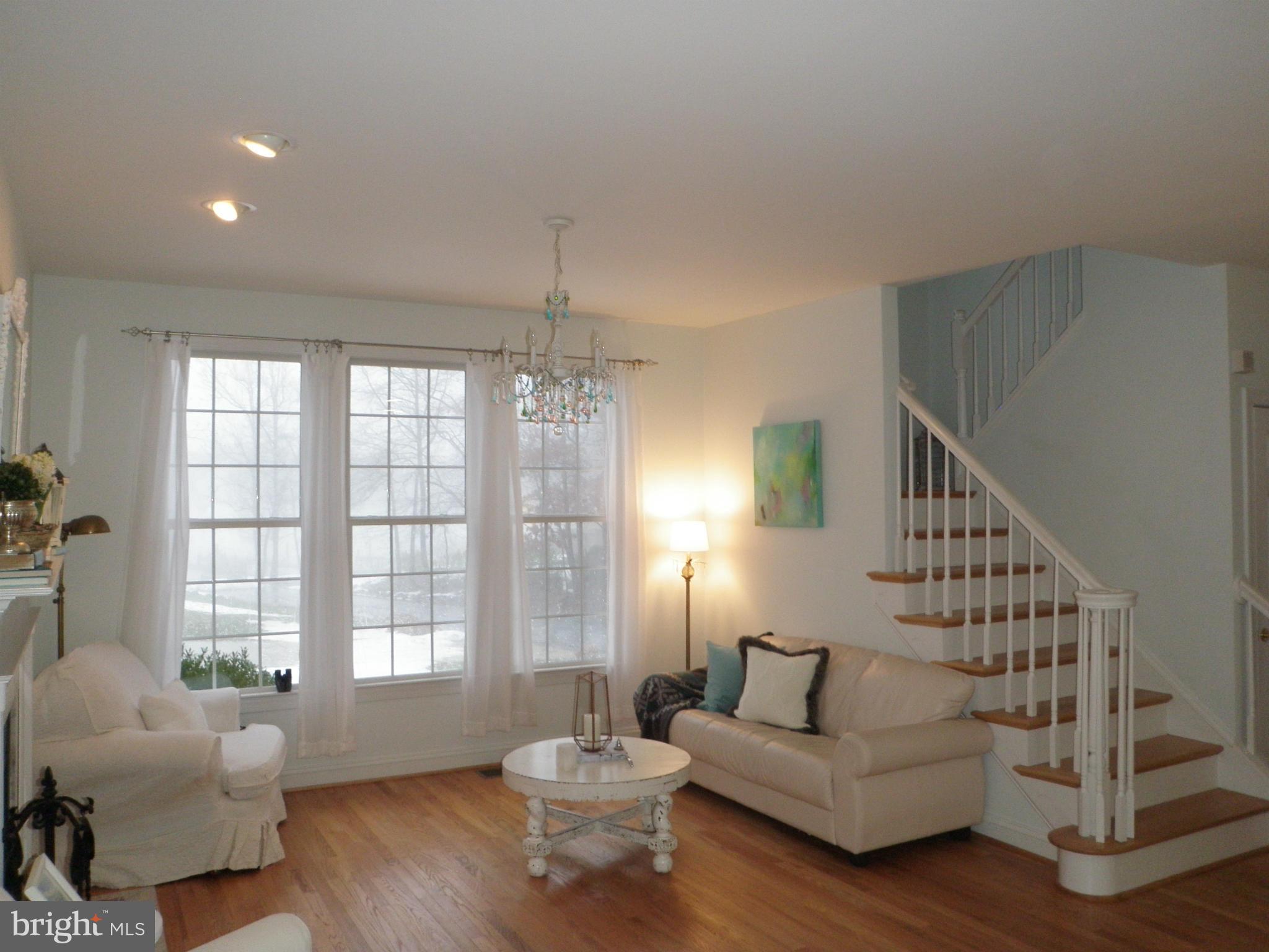 107 Shore Road Arnold, MD 21012 - Photo 15 of 30 Family Room