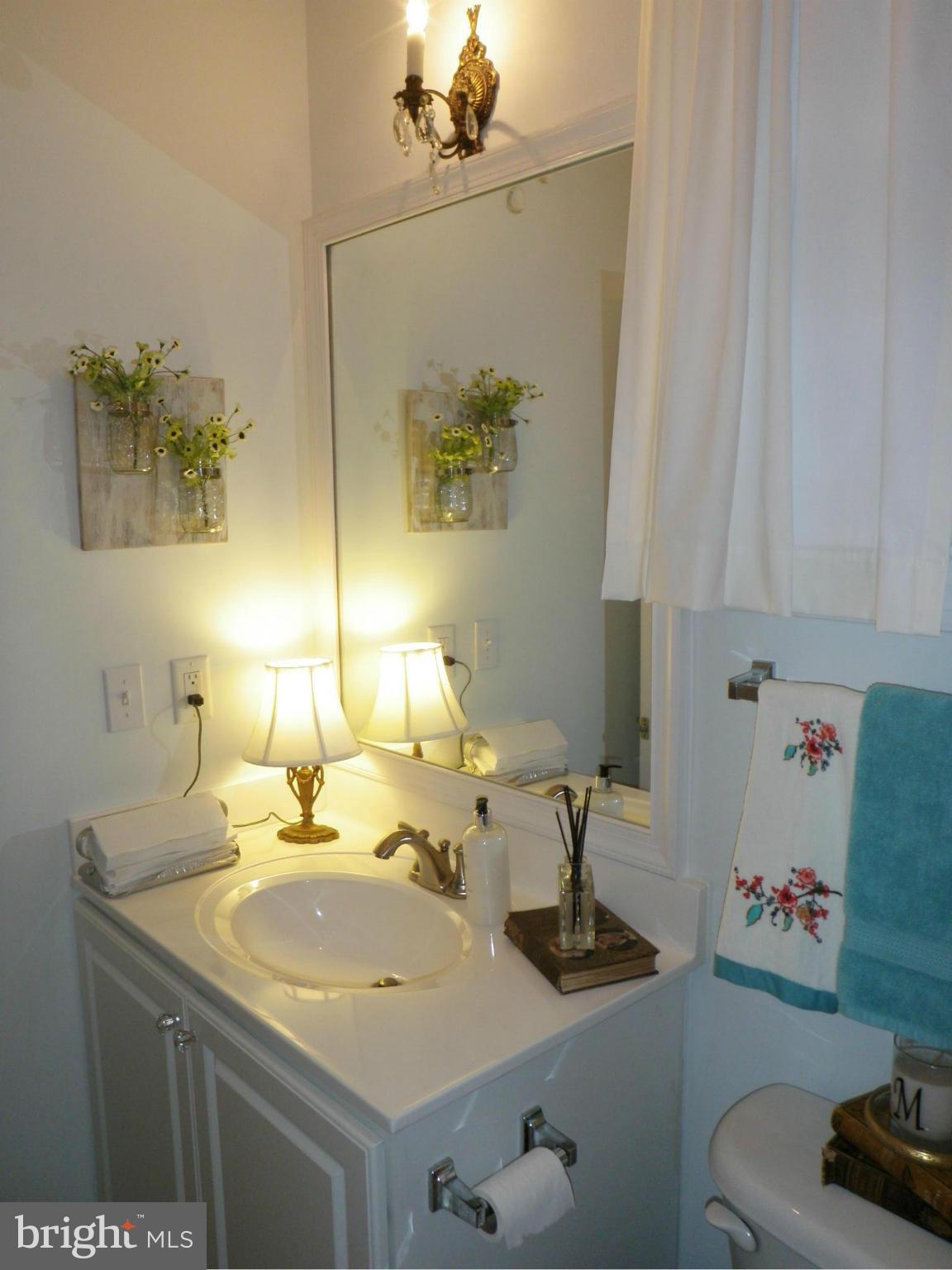 107 Shore Road Arnold, MD 21012 - Photo 19 of 30 First floor full bath