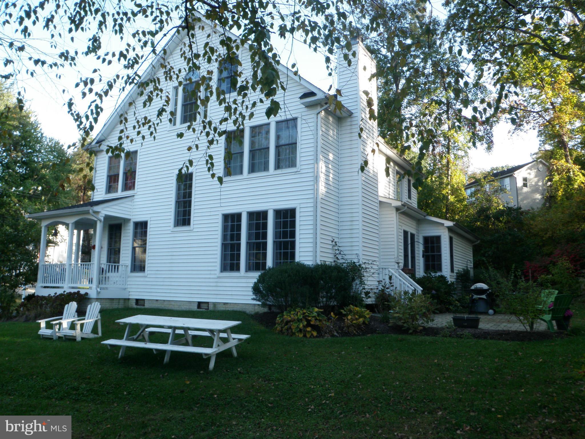 107 Shore Road Arnold, MD 21012 - Photo 5 of 30 Exterior (General)