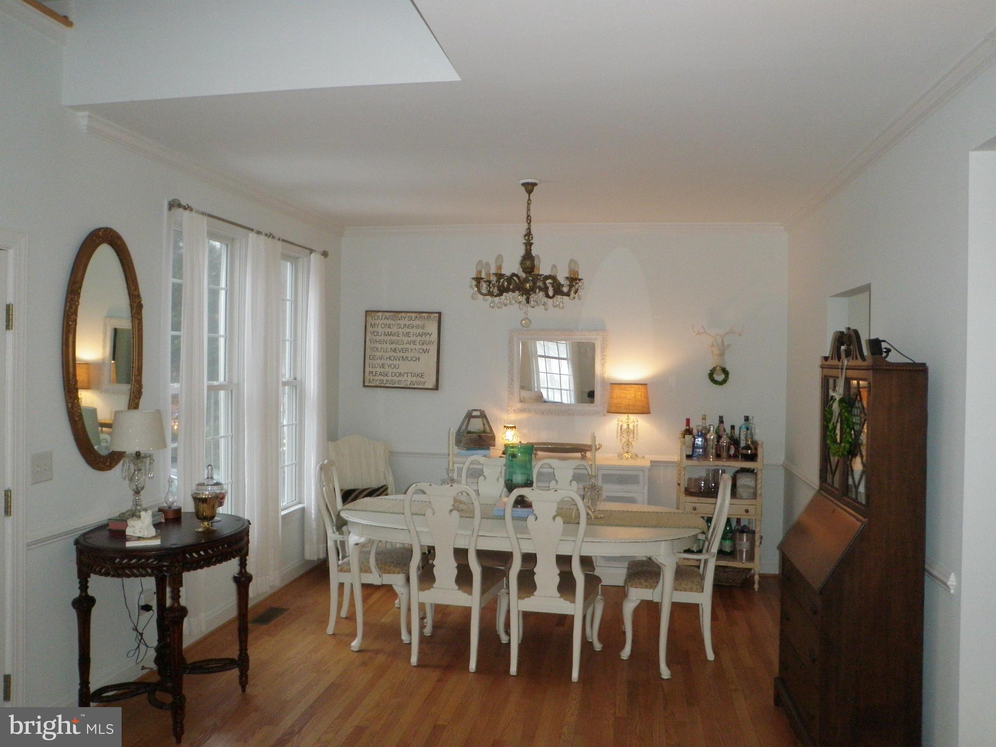 107 Shore Road Arnold, MD 21012 - Photo 9 of 30 Dining Room