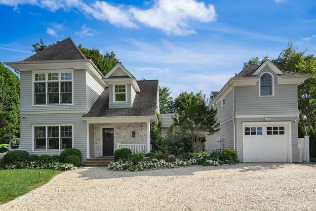 $4,075,000 | 61 Dayton Lane, East Hampton, NY 11937