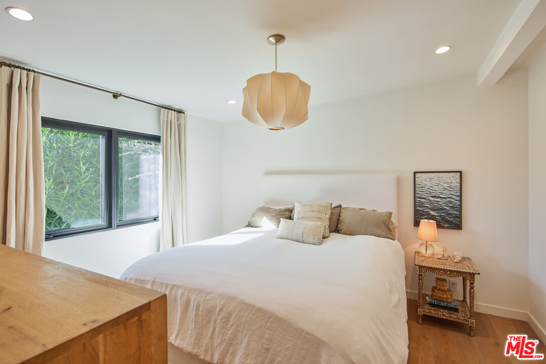 29500 Heathercliff Road, Unit 225 Malibu, CA 90265 - Photo 12 of 33