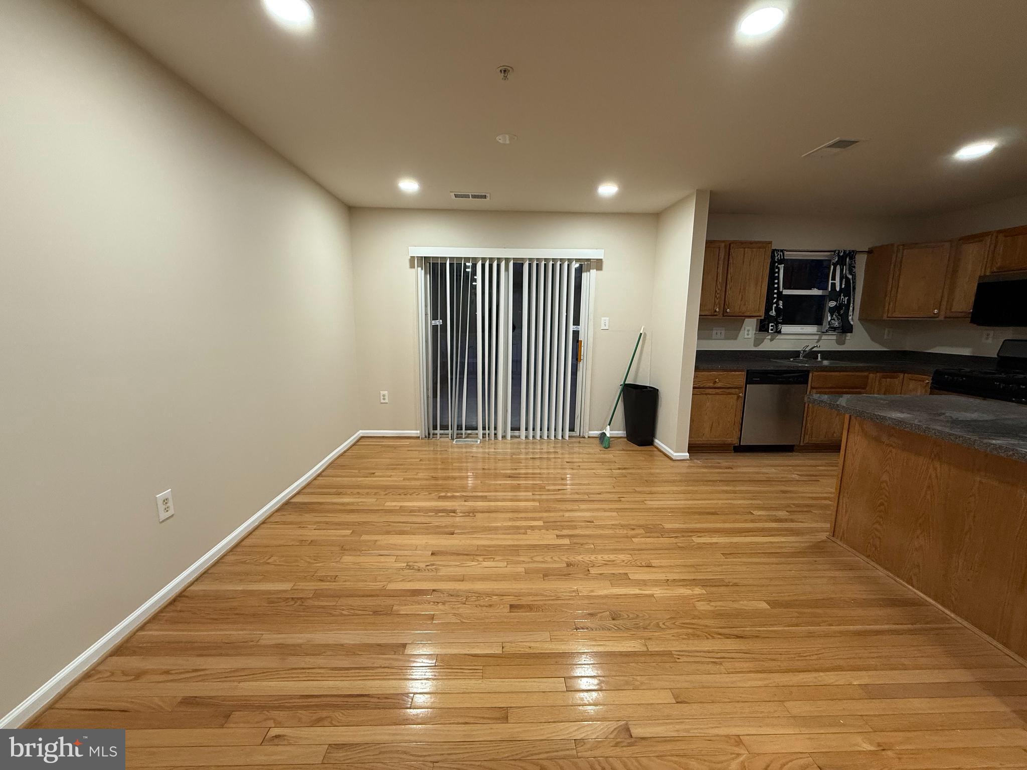 8514 Dangerfield Road Clinton, MD 20735 - Photo 3 of 36