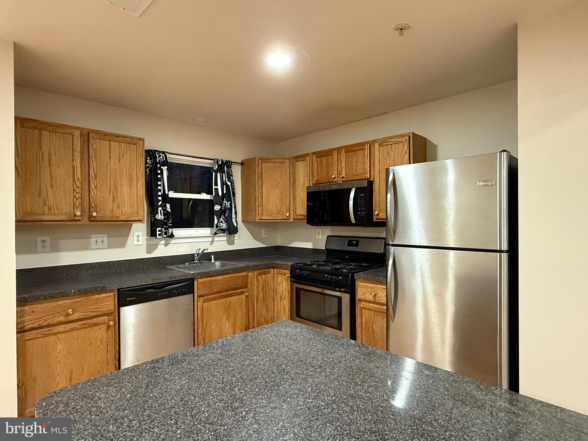 8514 Dangerfield Road Clinton, MD 20735 - Photo 4 of 36