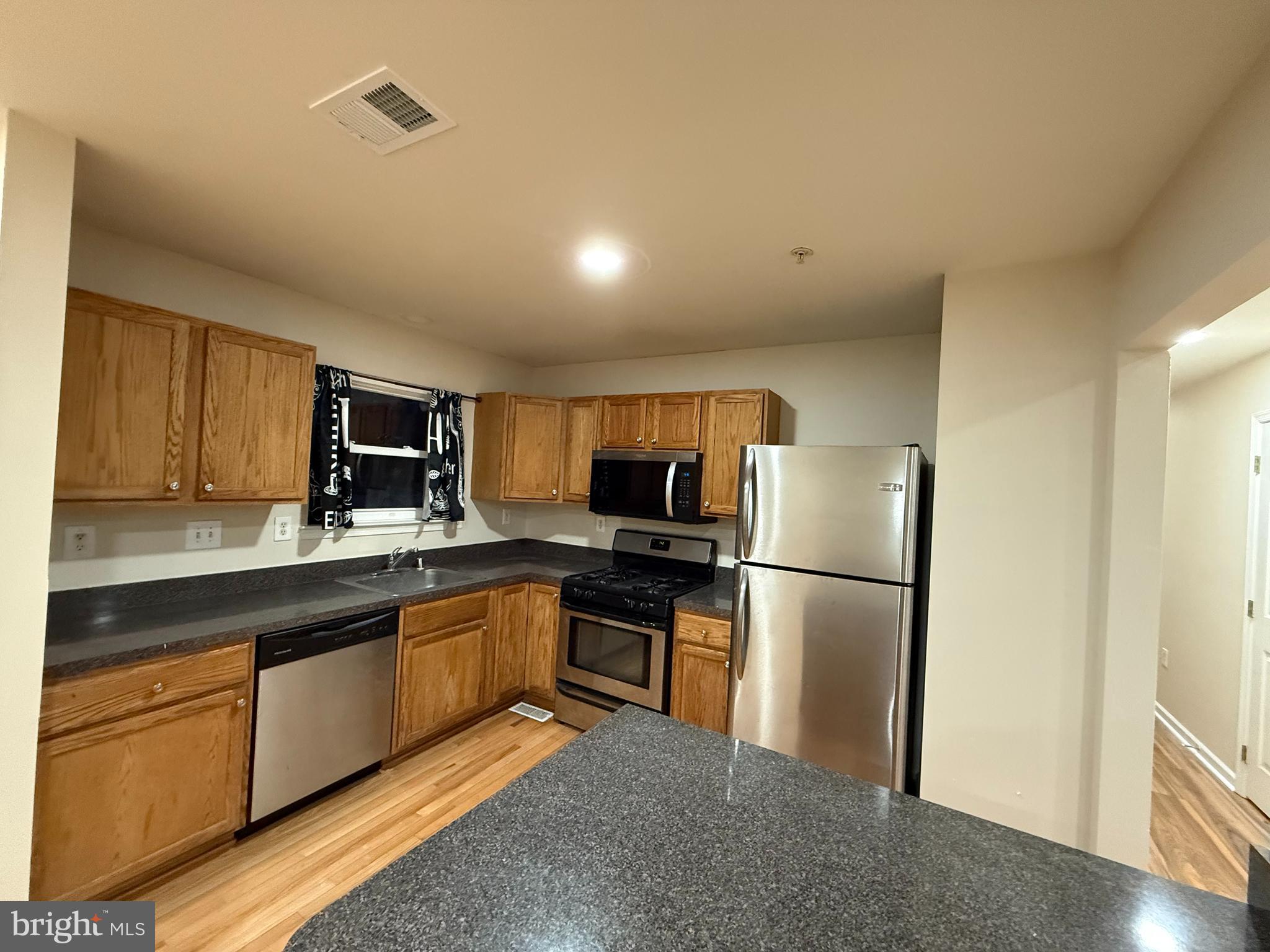 8514 Dangerfield Road Clinton, MD 20735 - Photo 5 of 36