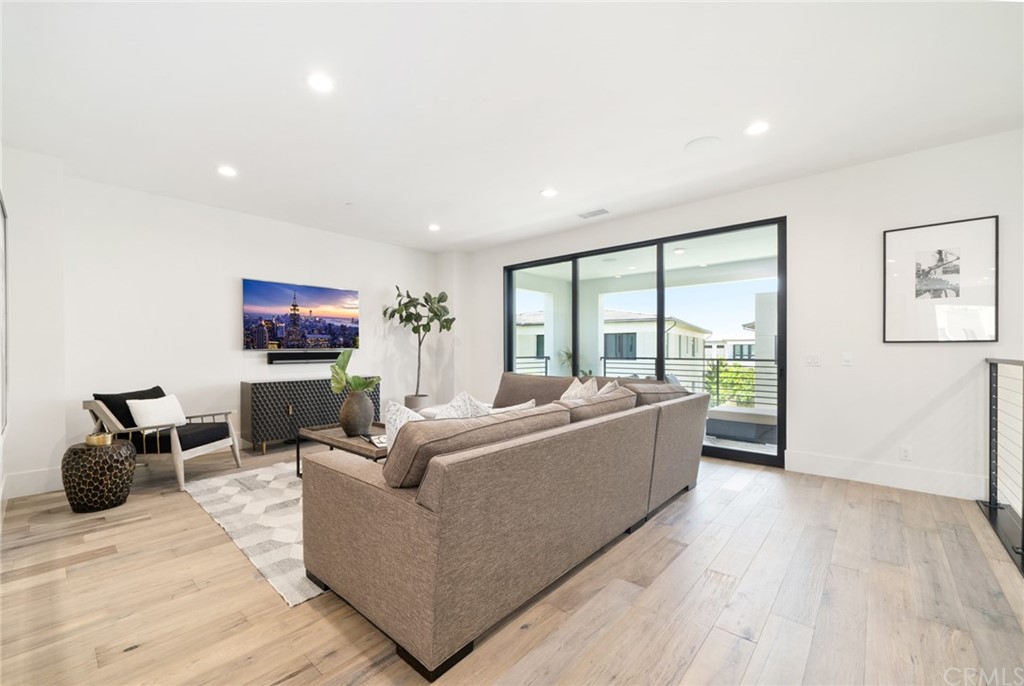 72 Hartman Irvine, CA 92618 - Photo 19 of 52