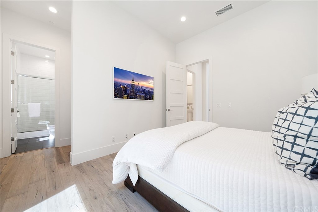 72 Hartman Irvine, CA 92618 - Photo 36 of 52