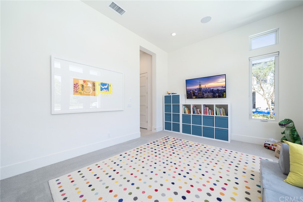 72 Hartman Irvine, CA 92618 - Photo 39 of 52