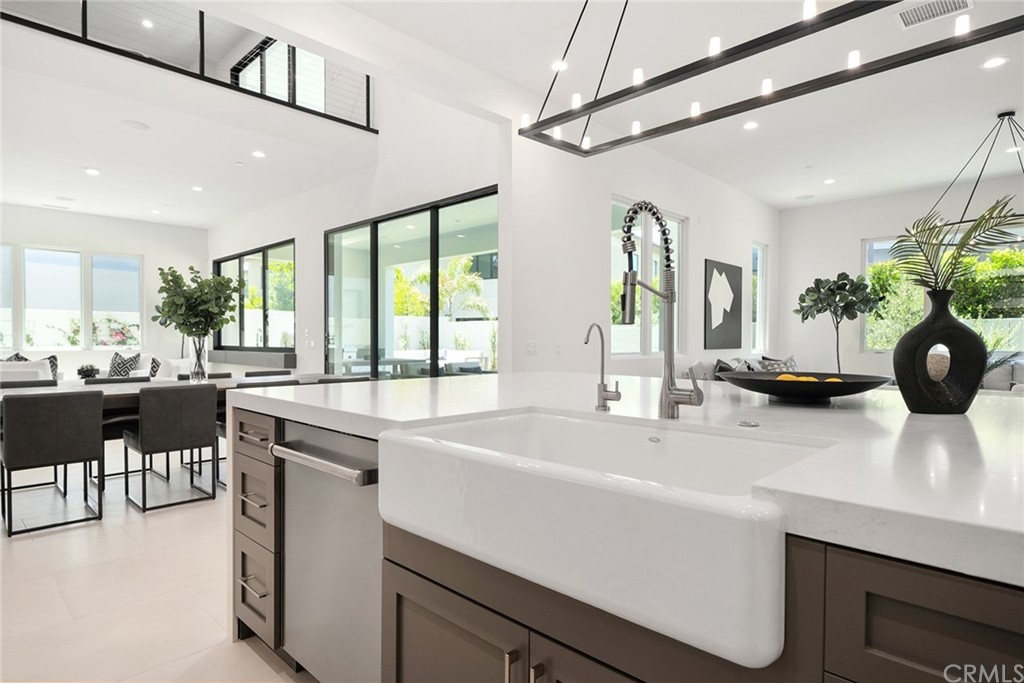 72 Hartman Irvine, CA 92618 - Photo 7 of 52