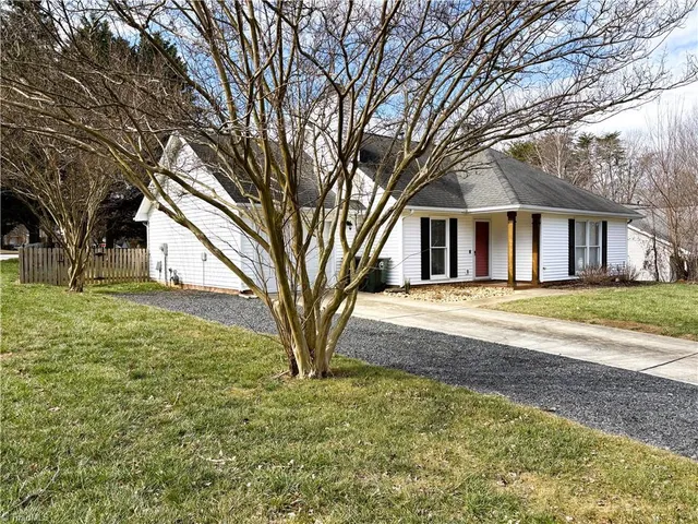 $295,000 | 4001 Sourgum Court, Greensboro, NC 27410