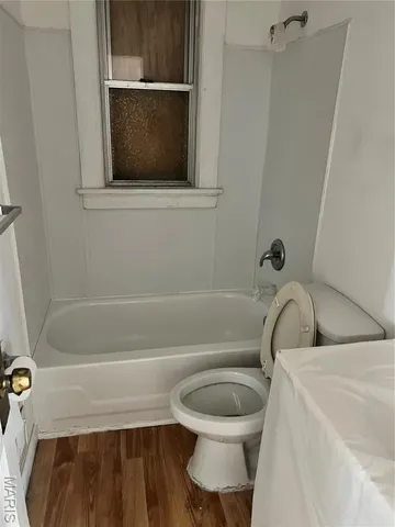 $1,000 | 8356 Eton Place, St. Louis, MO 63136