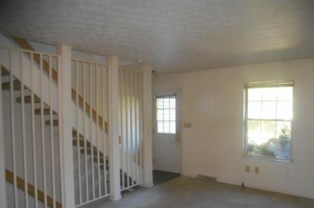 2754 Petzinger Road Columbus, OH 43209 - Photo 6 of 11 Gallery Image 6