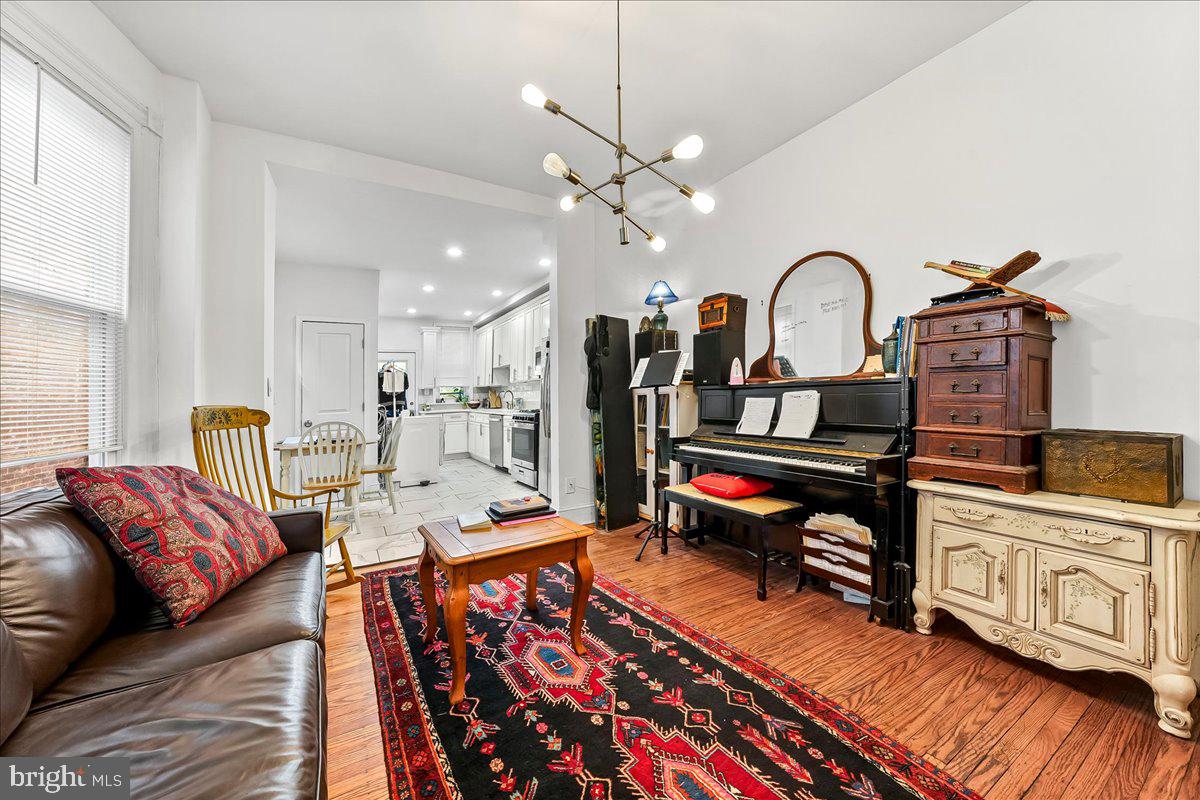 5451 Pine Street Philadelphia, PA 19143 - Photo 16 of 34 Dining Room